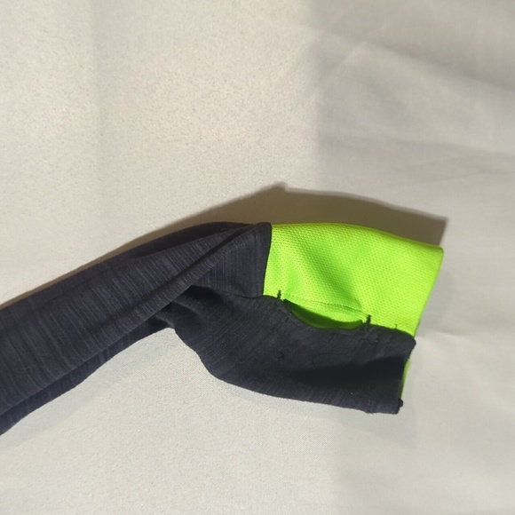 Adidas Men's Size Medium Grey & Florescent Green Long Sleeve Shirt - Picture 5 of 6